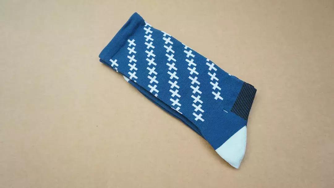 名不见经传的国货老品牌,dh夏季运动吸汗速干压缩骑行袜