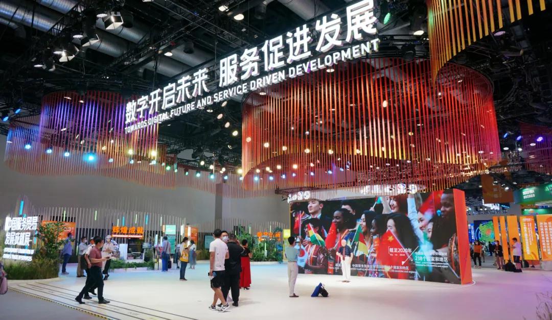 招财猫美浓烧服贸会日本展商拥抱中国电商