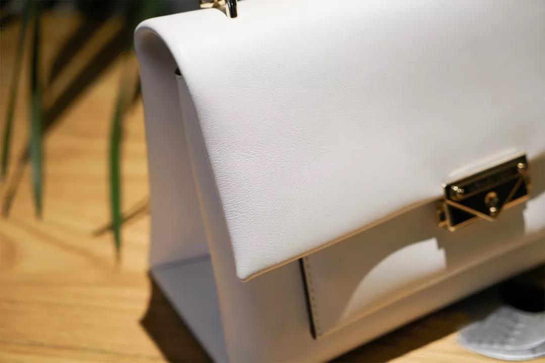 mk新款包包推荐文章,mkcece包新款