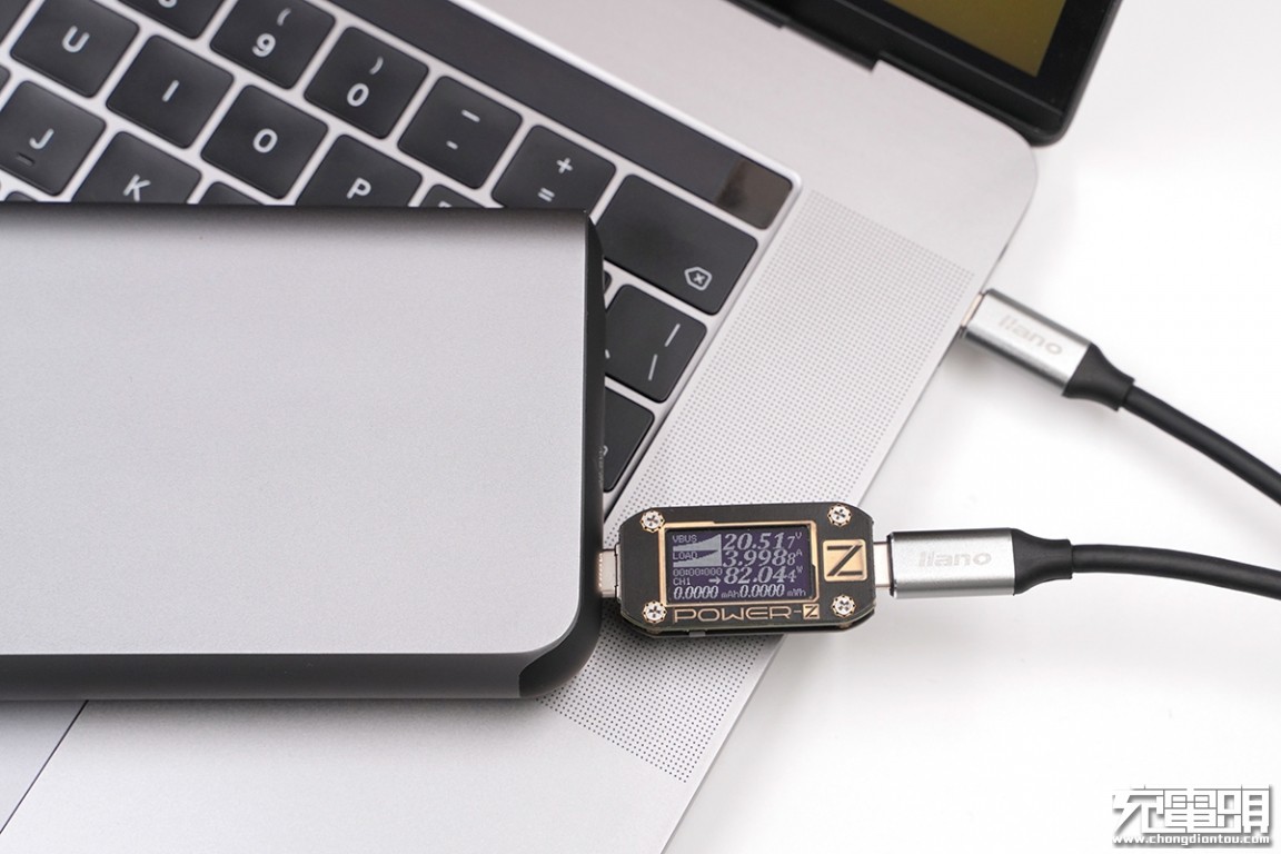 绿巨能充电器快充测评,绿巨能22.5瓦充电器