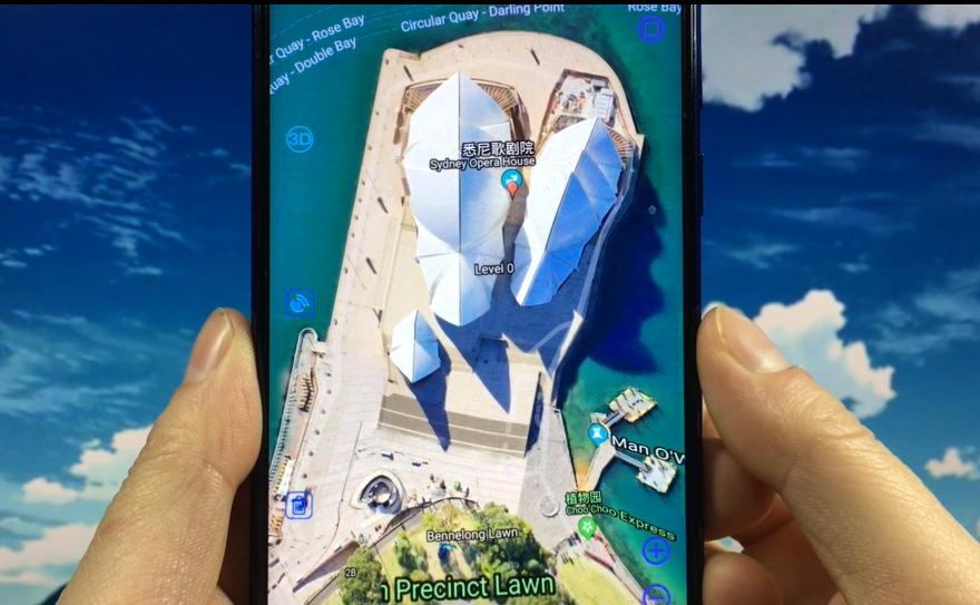 打开手机卫星地图,可以从太空看到老家的屋顶、院子、门口的汽车