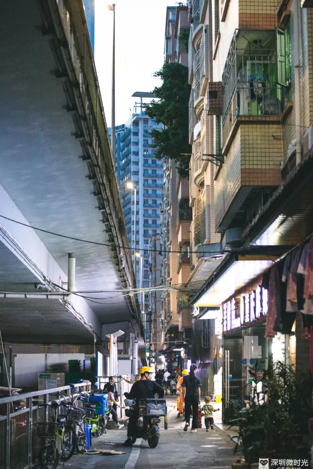 迈向有钱时代的笋岗：有人怀揣*迁拆**梦，有人害怕做网红…