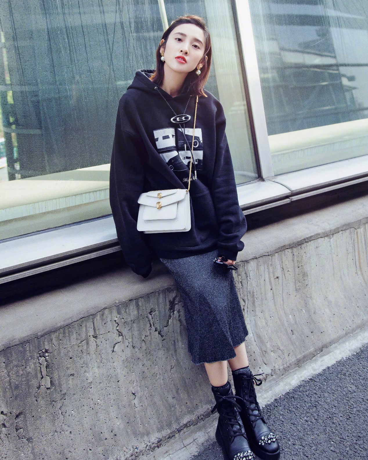 耳饰气质高级感唐艺昕,唐艺昕同款紫色黄色耳环