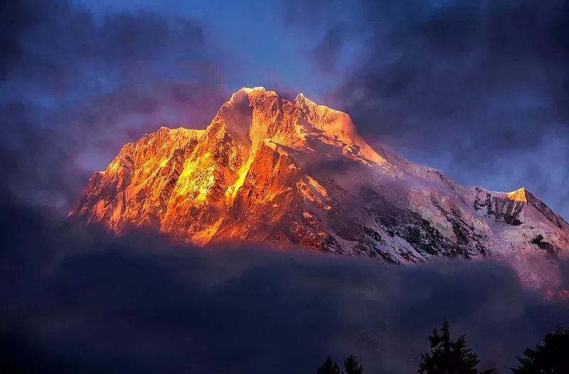 一辈子见一次日照金山,一生中一定要去看一次日照金山