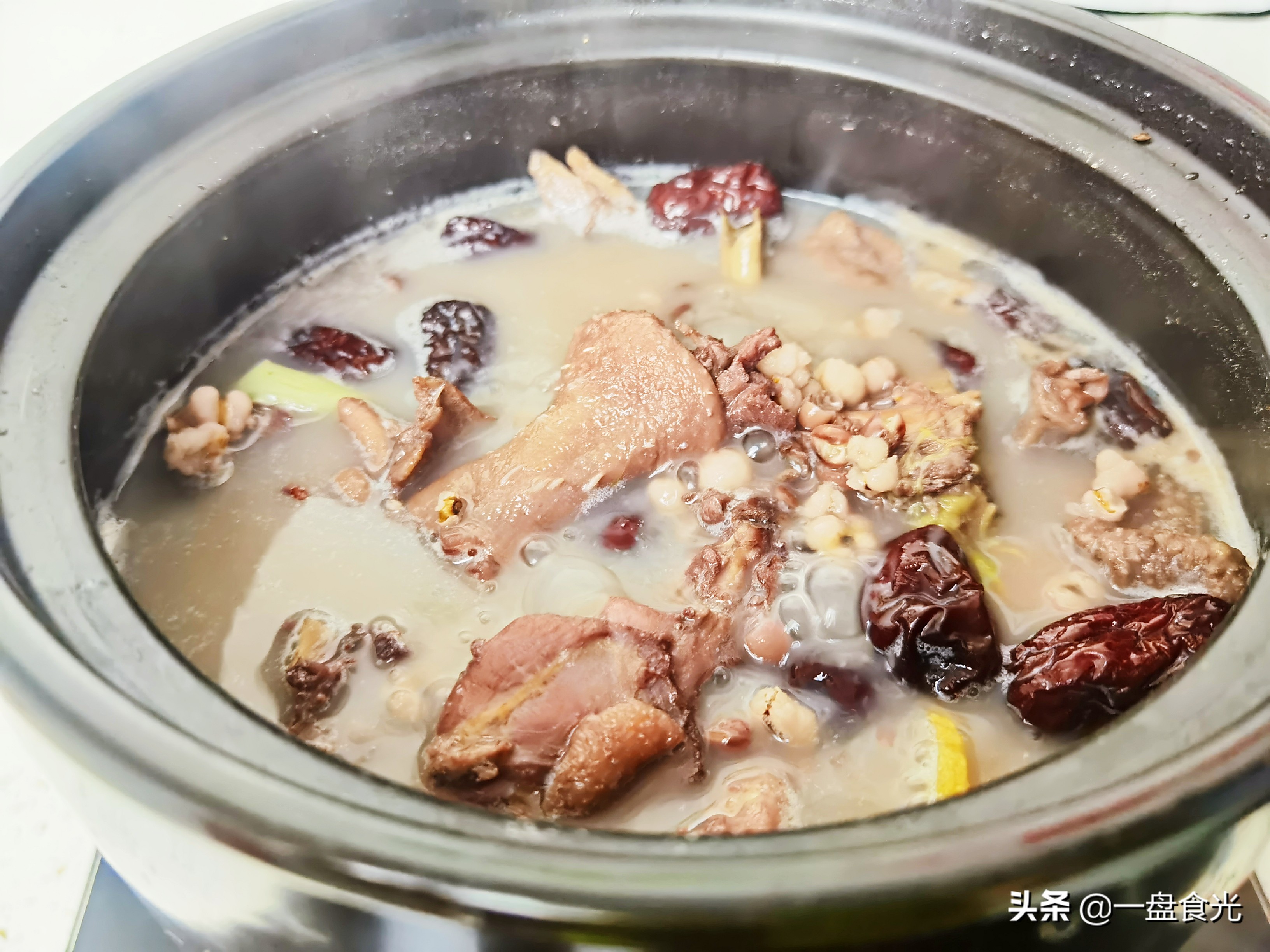 高温天气煲什么汤吃解暑,小暑节气解暑喝什么汤