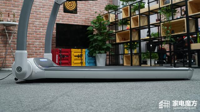 2000元左右跑步机哪个性价比高,2000左右可以看电视的跑步机推荐