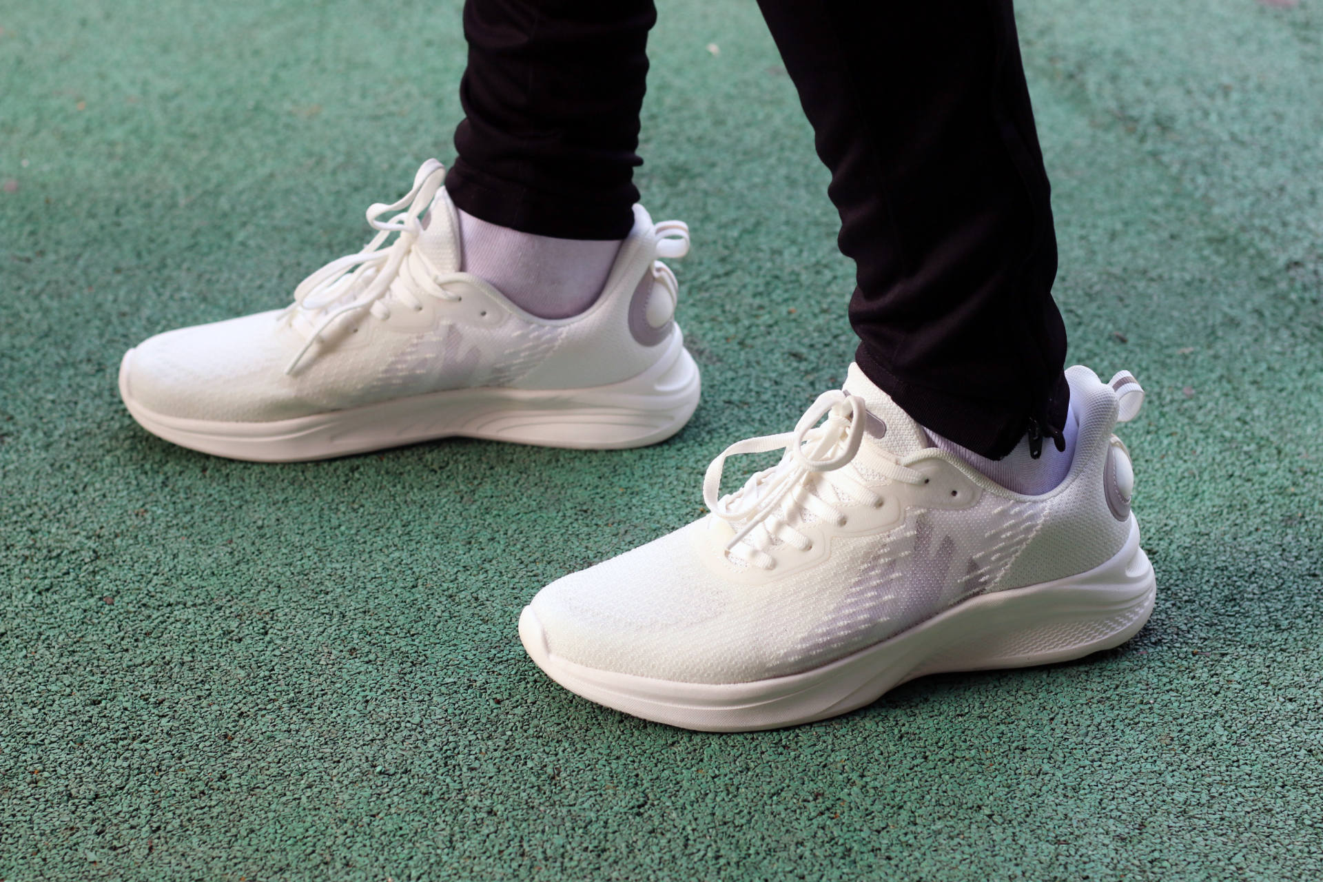 防脏防水黑科技休闲鞋,感光变色鞋推荐