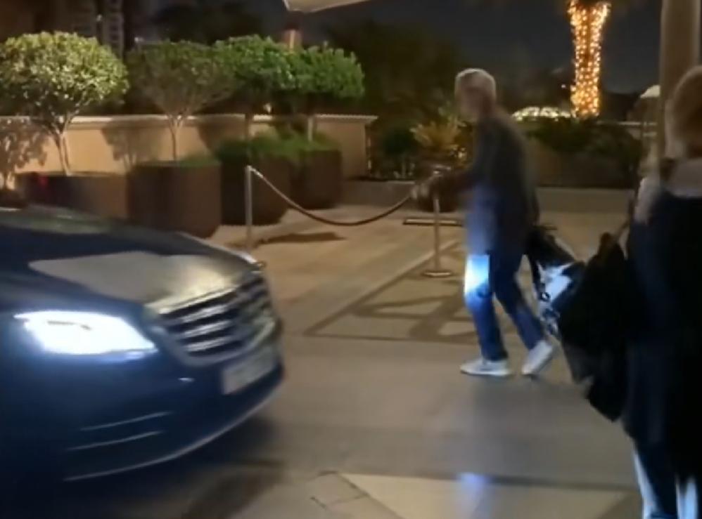 里皮在恒大的座驾,看国足时反应