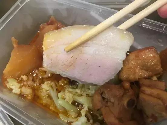 宝马有鸡腿?奔驰环境赞?豪华品牌客户餐大横评!