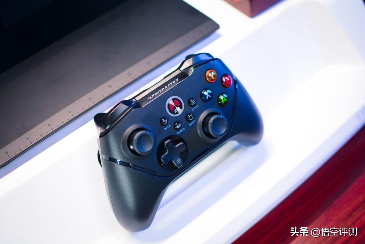 北通阿修罗2pro游戏手柄是哪一款,北通手柄阿修罗2pro测评