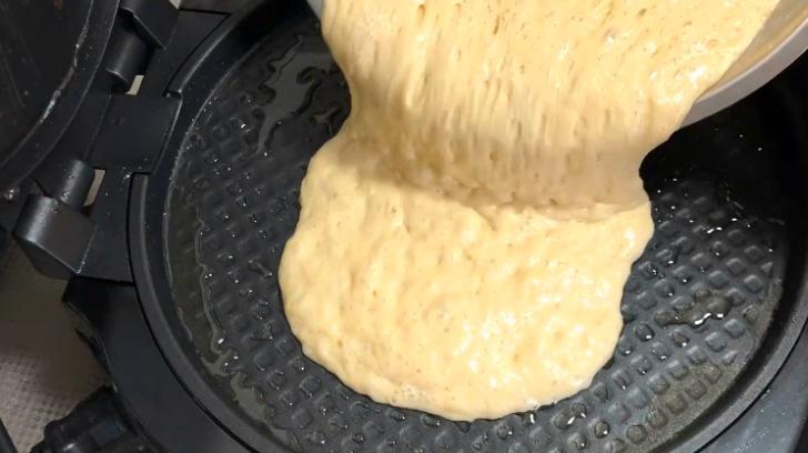 纯玉米面最好吃的简单做法,玉米面这样做比肉还好吃