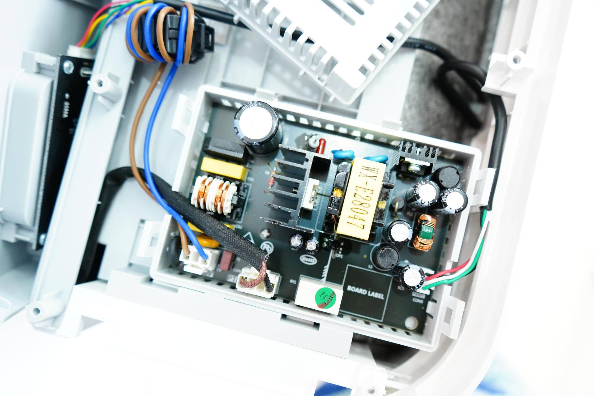 细分产品线还是市场需求——小米A1新风机,我们拆个透彻操作