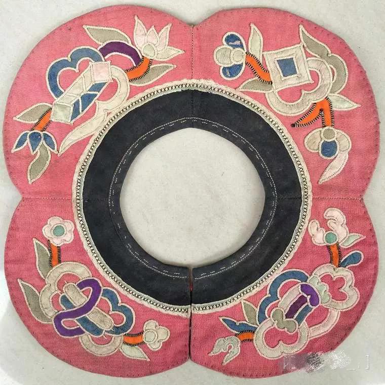 小狗围嘴绣名字,老绣帽图片大全欣赏