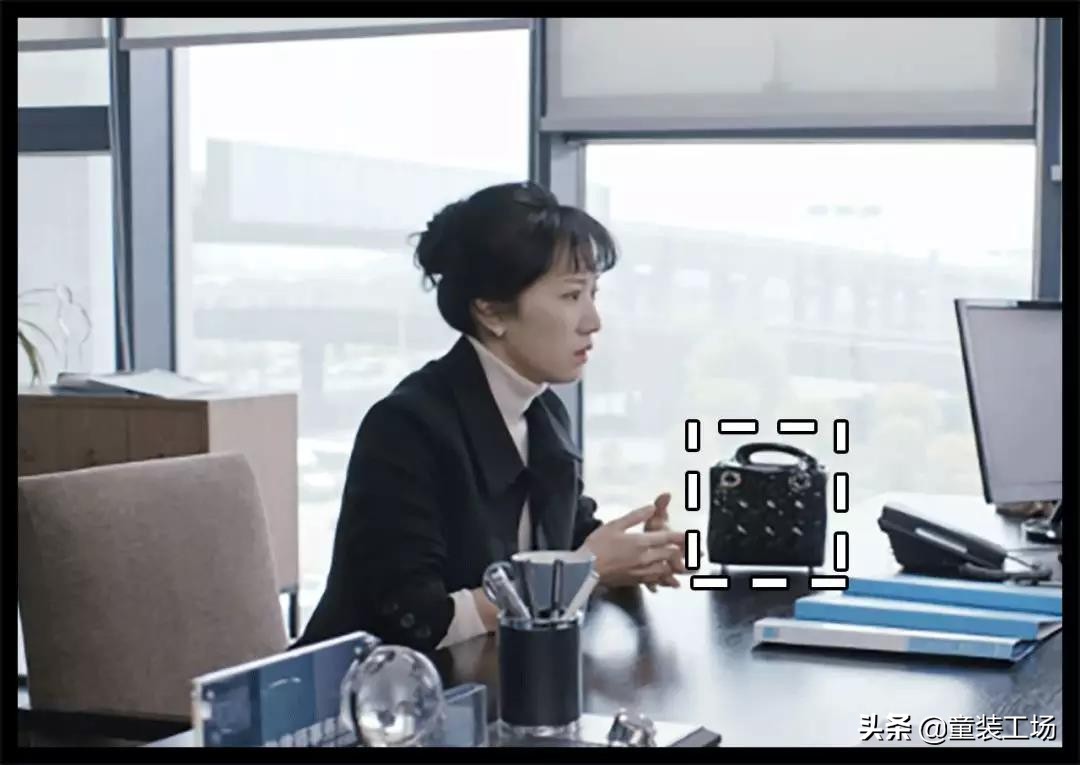 一个包包30000块！《都挺好》里她最有钱？