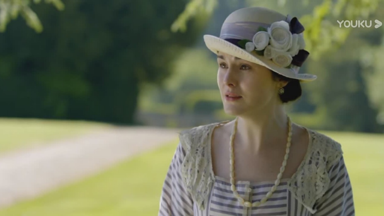 唐顿庄园贝茨托马斯,唐顿庄园贝茨为什么要打托马斯