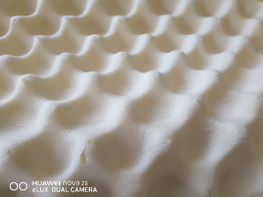 真正的乳胶是怎样的,乳胶对身体健康怎么样