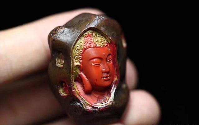 切勿盲目的自信谨防上当受骗,如何避免南红的假货