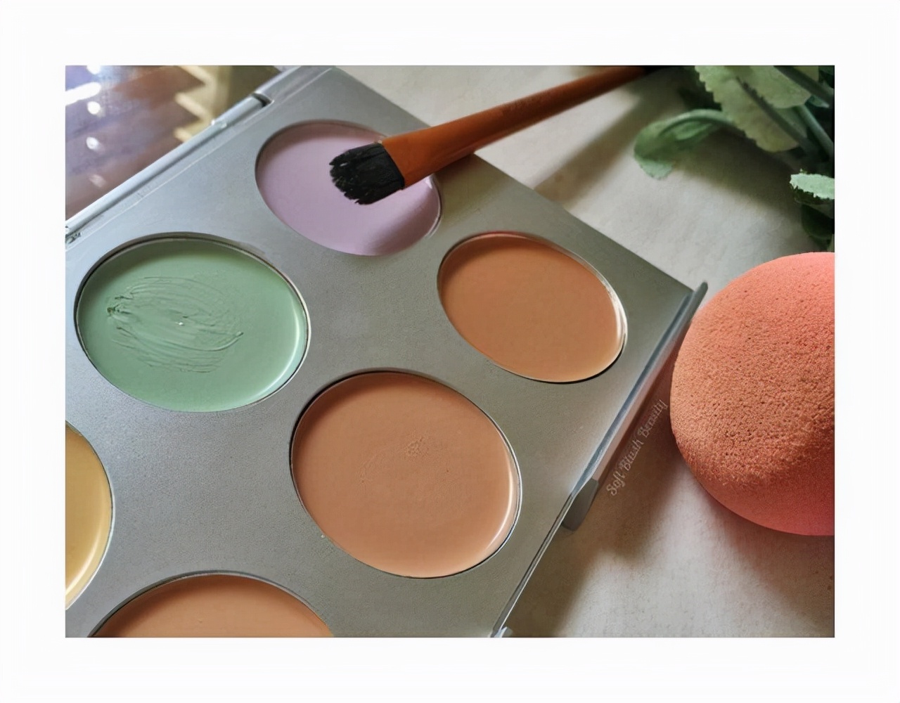 熬夜引起的泪沟黑眼圈能消失么,万年黑眼圈眼袋泪沟怎么遮瑕