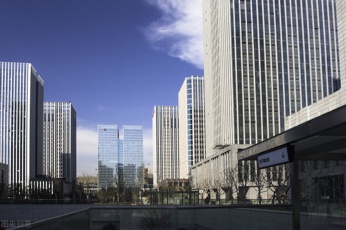 宁波相比杭州差在哪里,宁波对比南京哪个发达