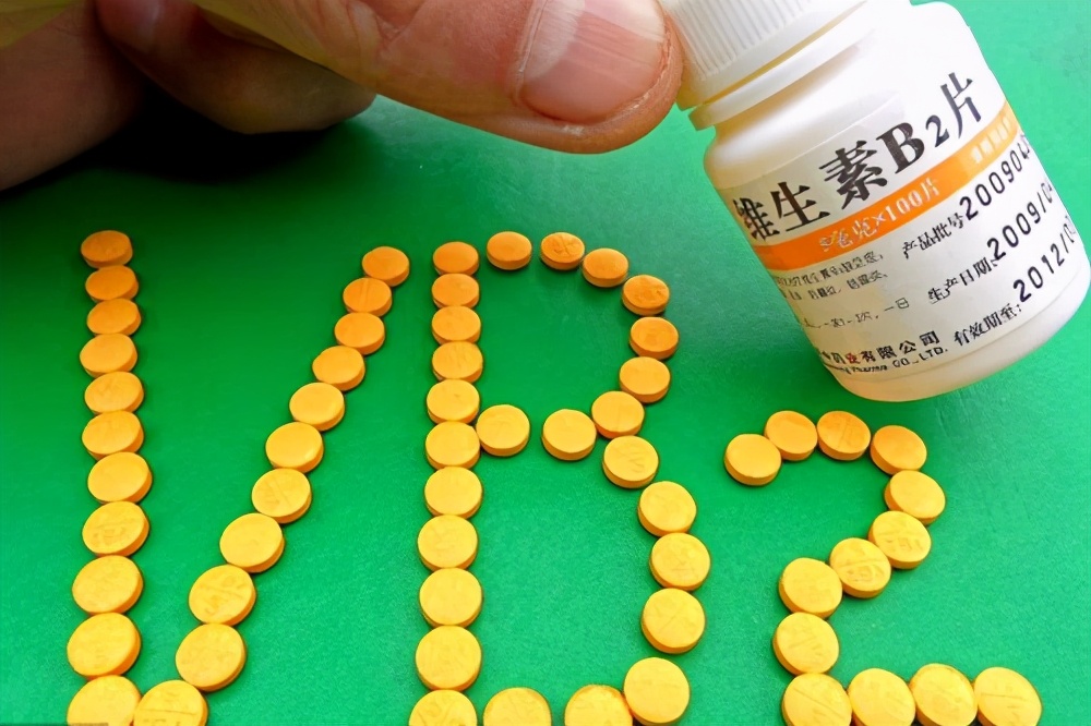 维生素b2加牛奶的功效,第一个发现蛋白质的人