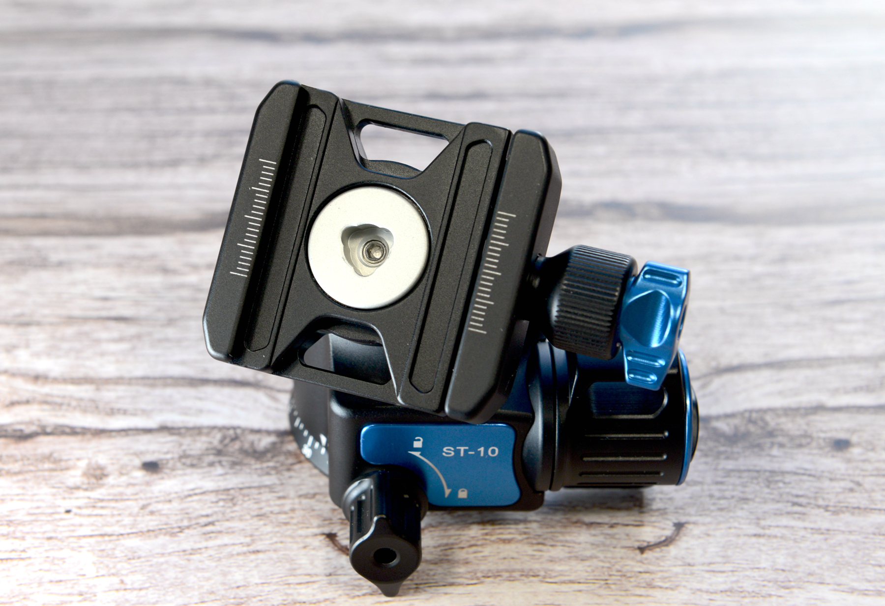 摄影好帮手,思锐便携碳纤维三脚架