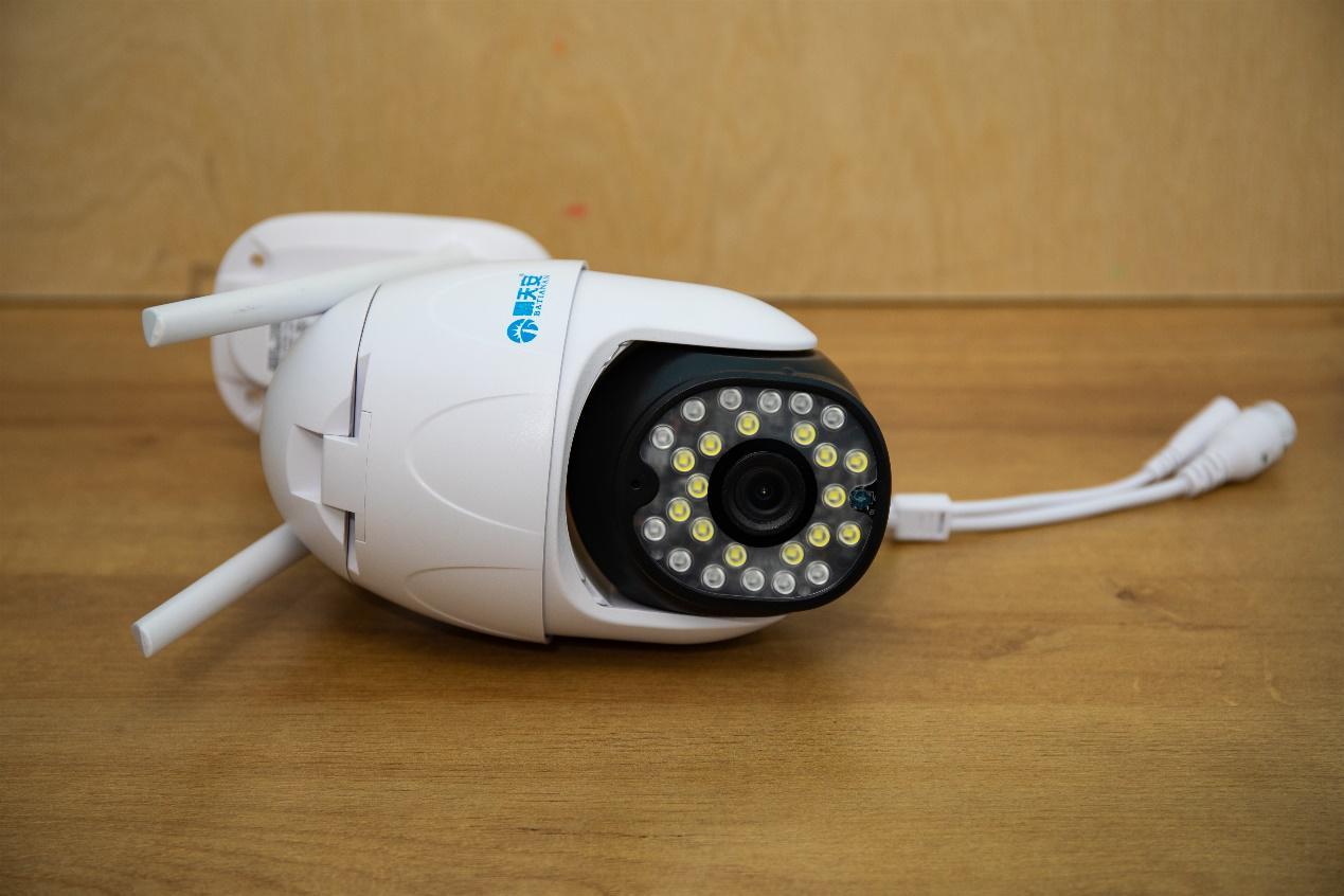 霸天安c53摄像头安装教程,霸天安免插电摄像头测评