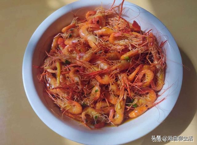 小河虾如何做才好吃,河虾这么做太好吃了