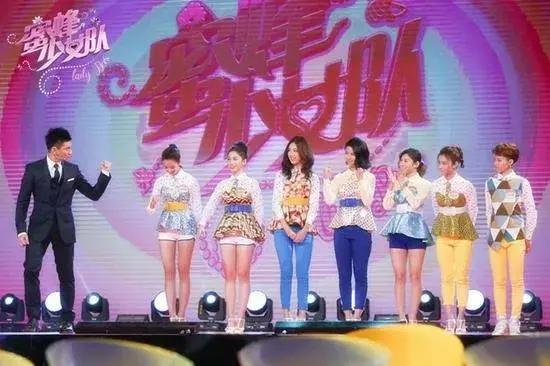 你有没有一双穿了很多年的鞋,达芙妮的鞋一般多少钱一双