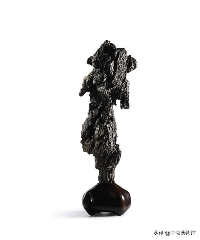 英石扭纹观赏石精品欣赏,观赏石真正的灵璧石精品