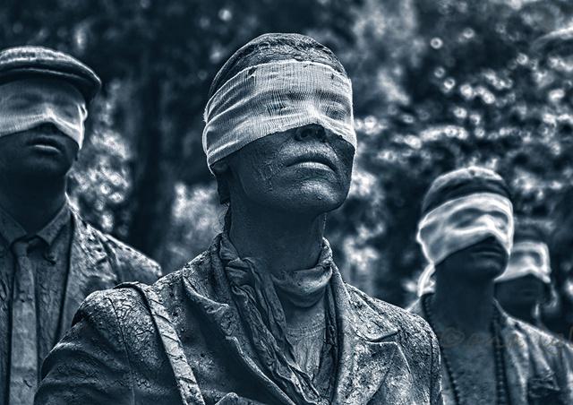 喜欢上自己的领导怎么办,爱上了自己的男领导