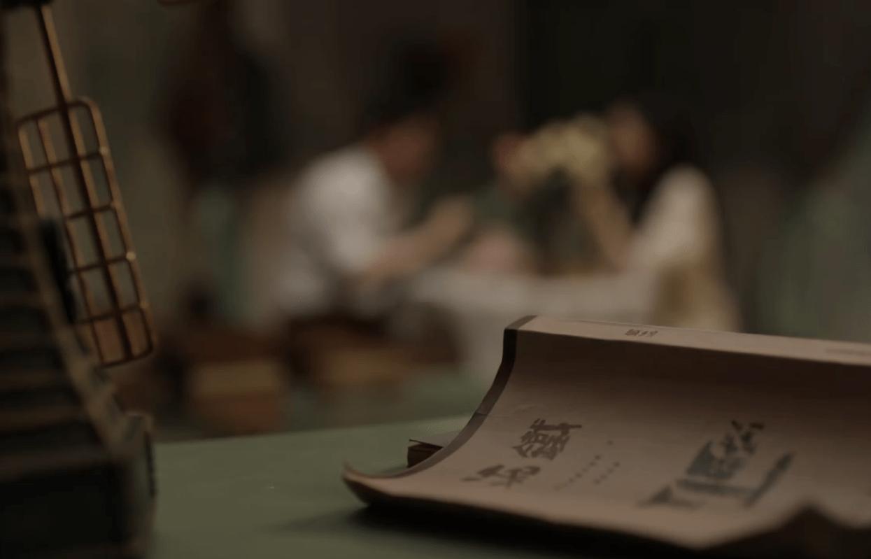 《叛逆者》那些严谨到令人惊叹的细节，昂列、篮球、驳壳枪