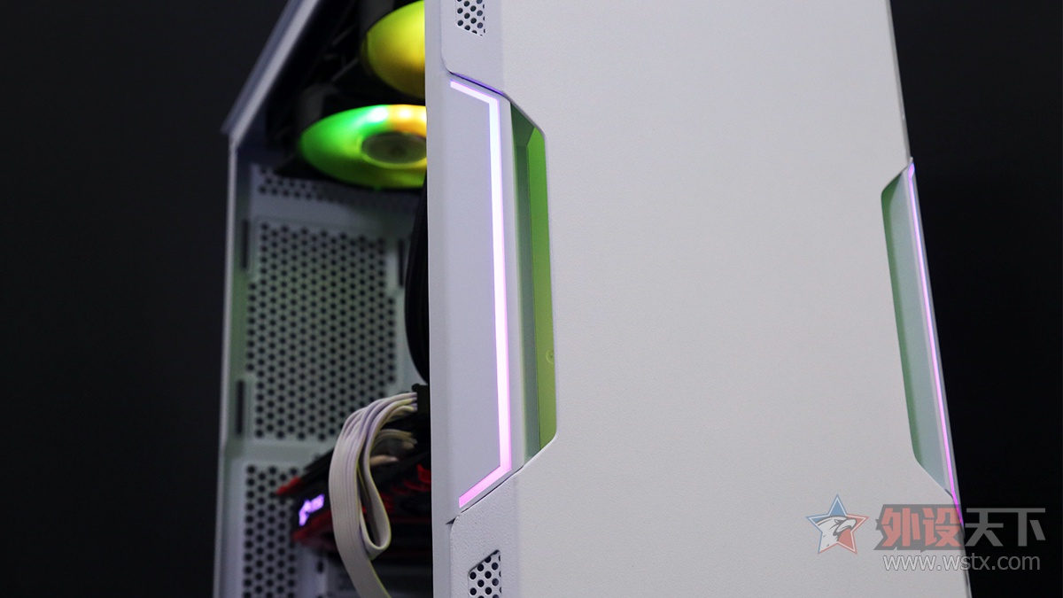 威刚入侵者烈日版,威刚xpg选哪个