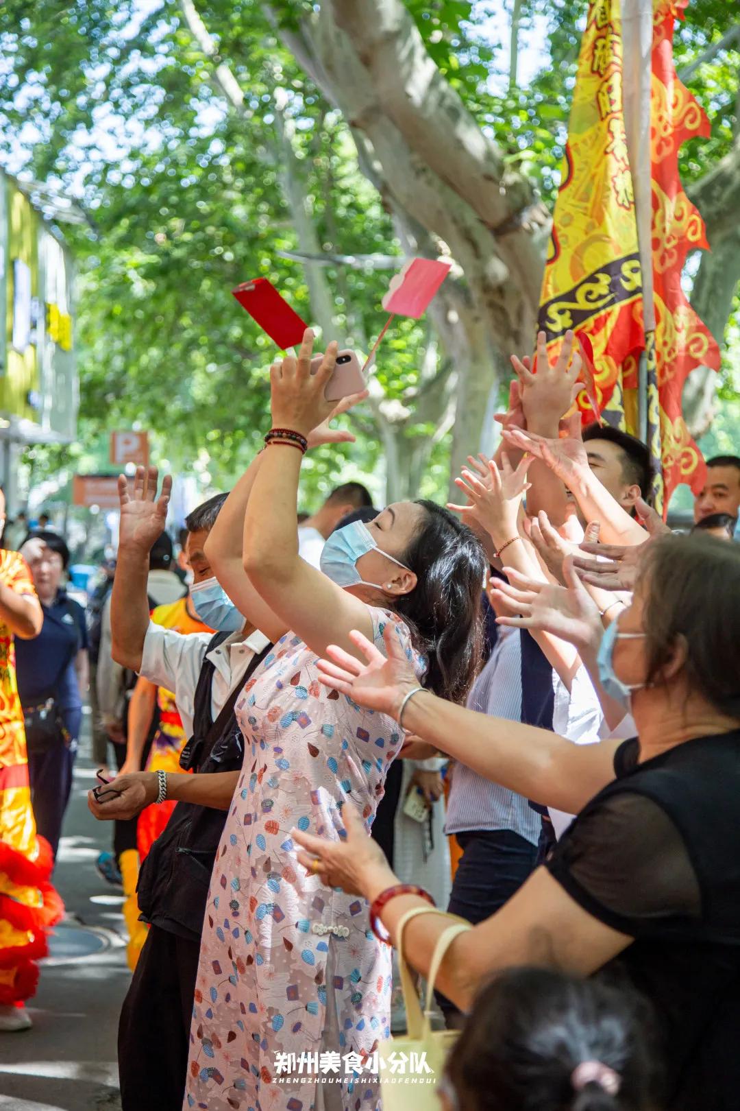 枣木牌烤鸭加盟新政策,枣木牌北京烤鸭新开铺
