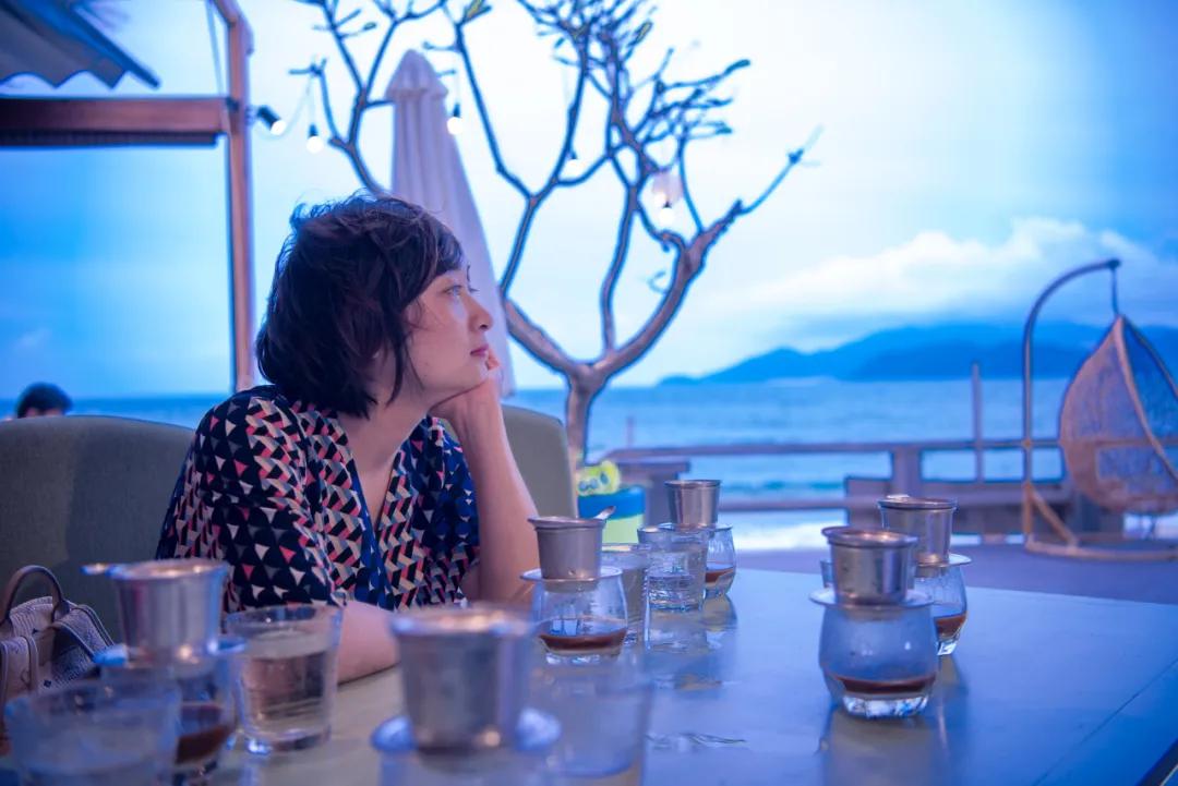 外表温柔，对待工作霸气爽快！这就是乘风破浪的vivo姐姐们