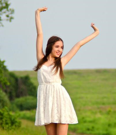 微胖女人穿什么连衣裙,微胖女人穿连衣裙要懂得穿搭方法