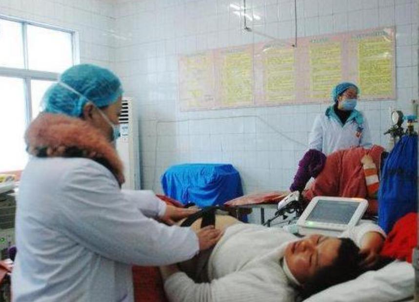 生孩子医生还是护士,生小孩选人民医院还是妇幼保健院