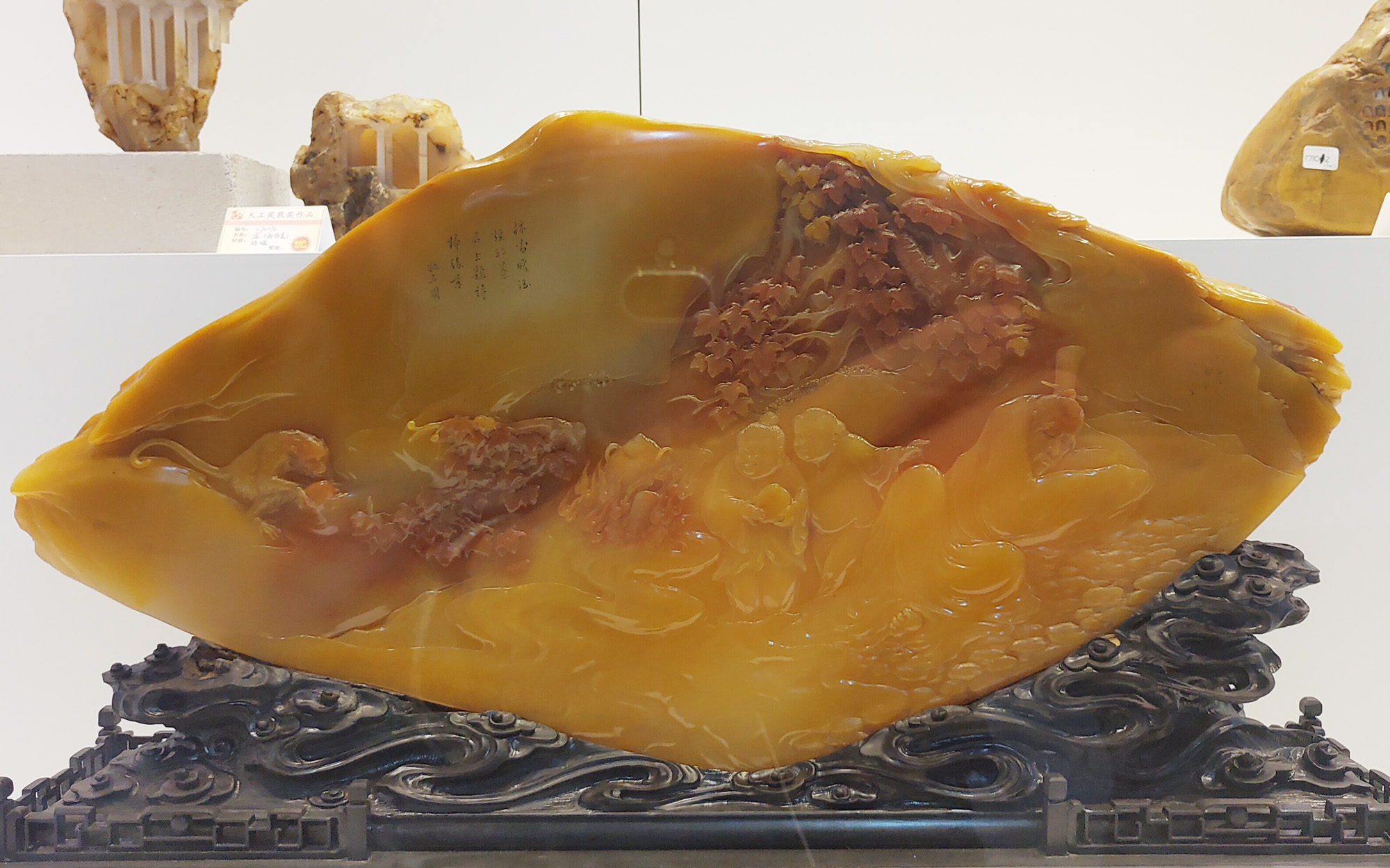 简单列举几种与和田玉相似的玉石,和田玉戈壁料相似的玉石