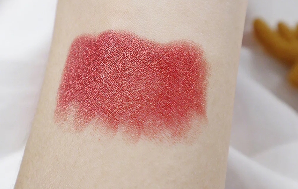 双层夹心口红!原来你是这样的夹心软糖,美到到比名字还要甜!