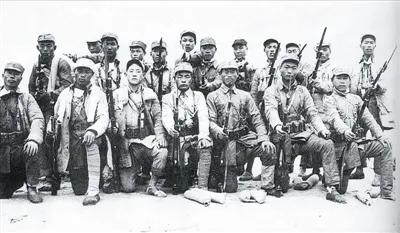 新四军足球,新四军足球队