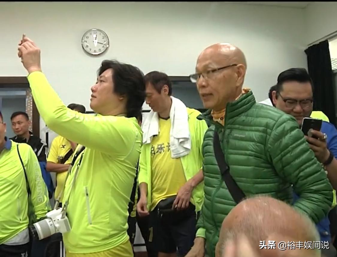 罗家英谭咏麟洪金宝陈百祥,谭咏麟陈百祥同台