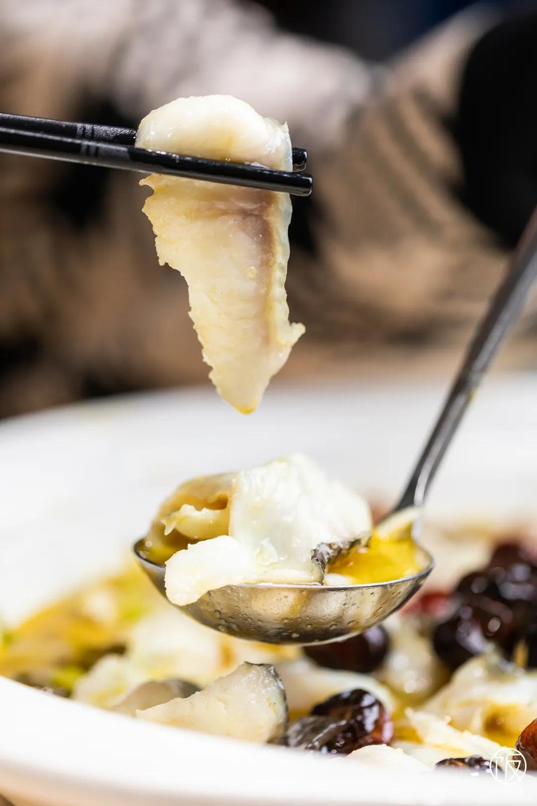 能看到钟楼的美食,看见钟楼的西安美食