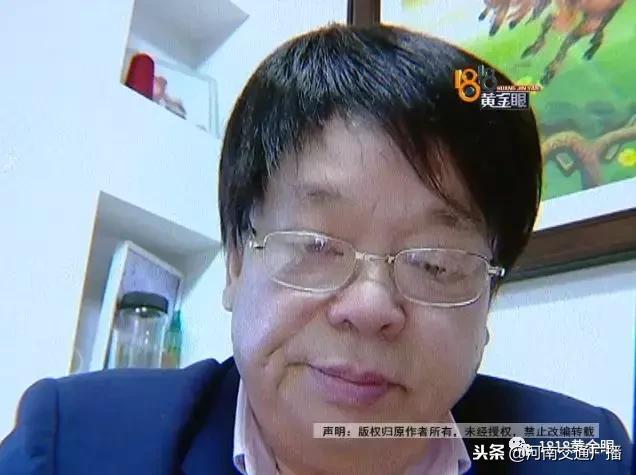 大伯花2500定做发套，戴上却被说老了十岁，生气了