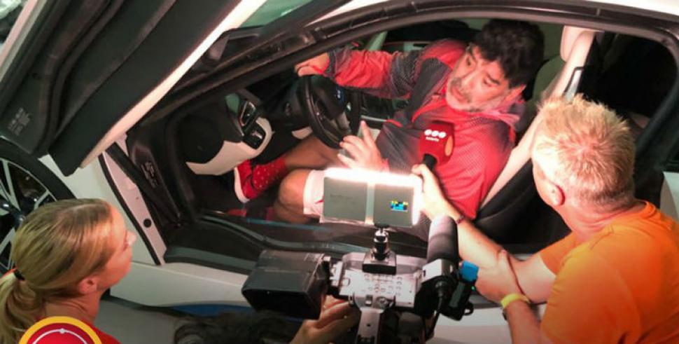 马拉多纳凭什么是球王,东方体育日报中国足球