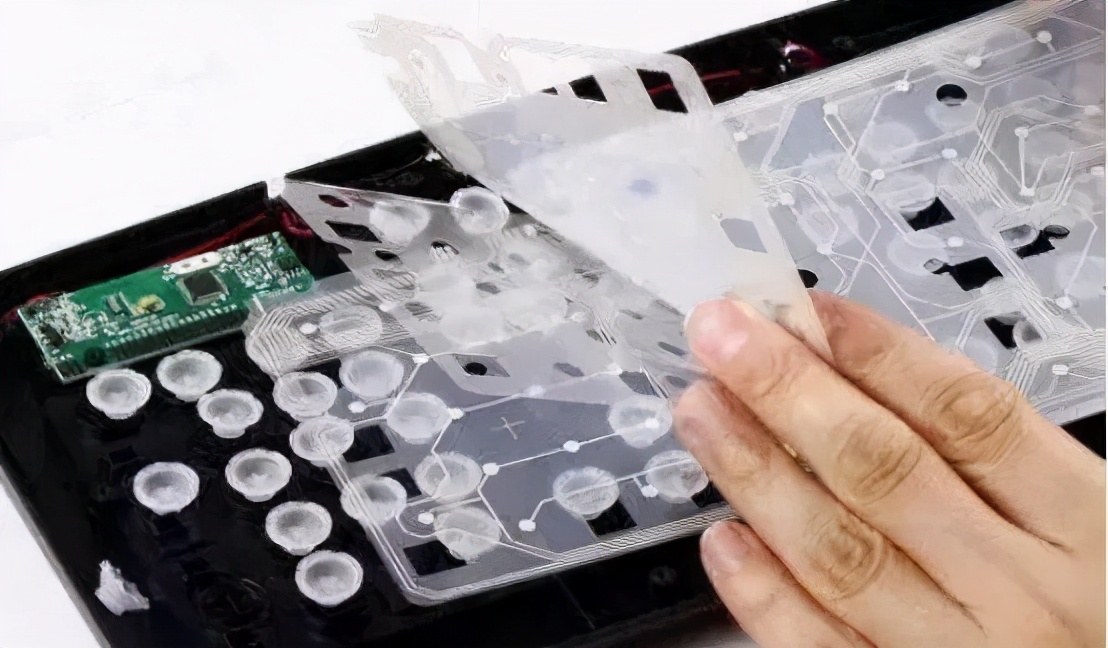 专为吃鸡游戏而设计的键盘,机械键盘游戏最新