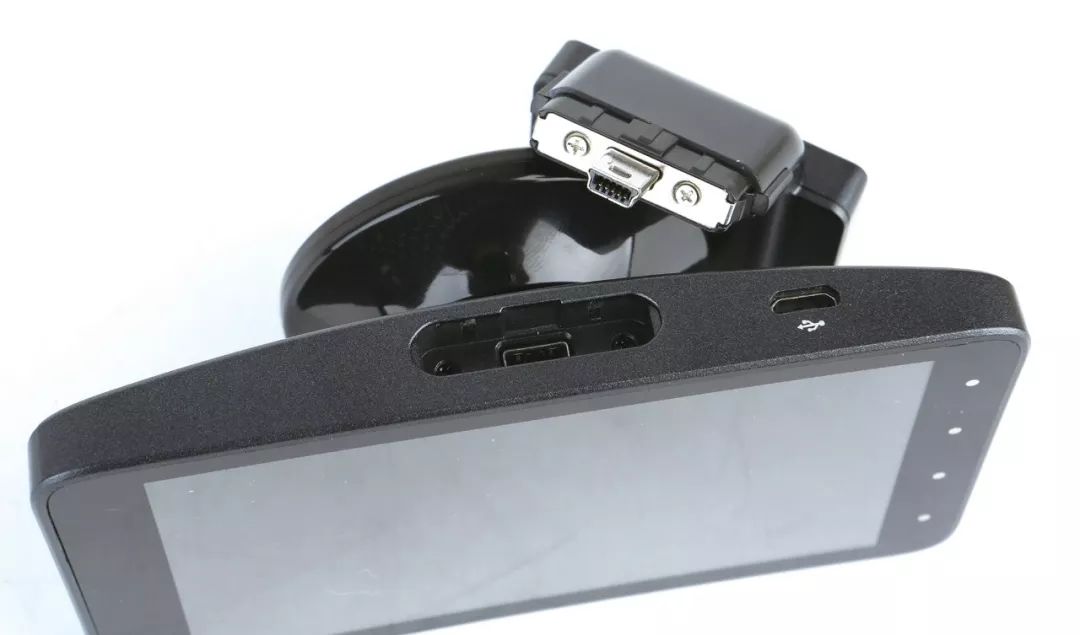 行车记录仪怎么识别红绿灯,红灯停绿灯行行车记录仪