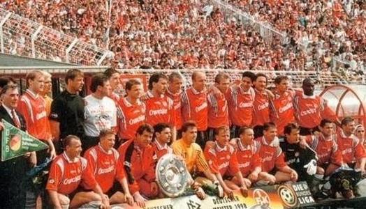 弗赖堡最新阵容,弗赖堡后防线