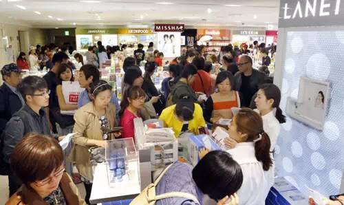 中国人“忘性大”，大批代购从韩带货被打脸！