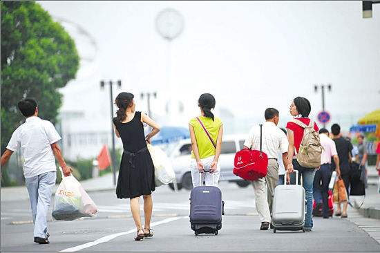 大学没选好专业找工作难,大学先选专业还是先军训