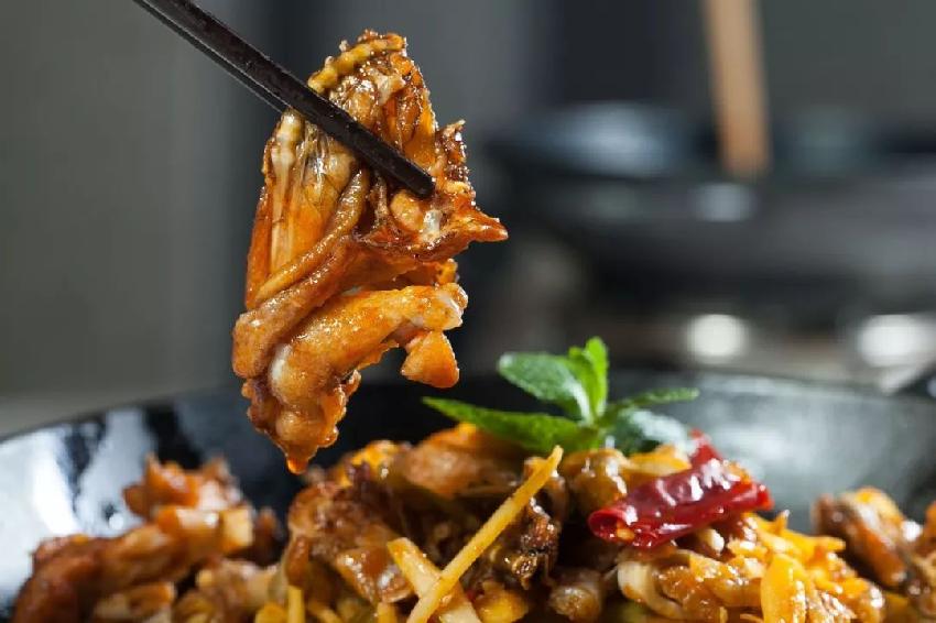 瑞幸发布的报告靠不靠谱,瑞幸自曝财报程序存重大缺陷