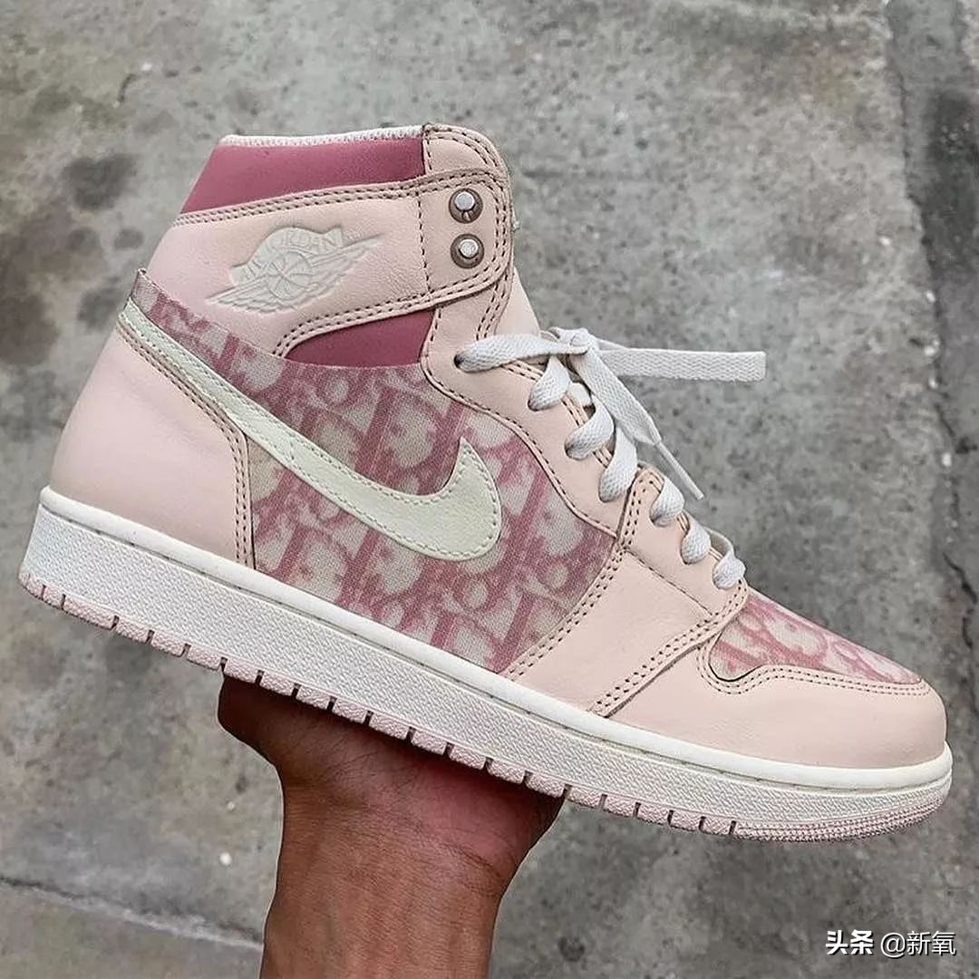 nike权志龙联名1.0上脚实拍,耐克联名鞋权志龙收入